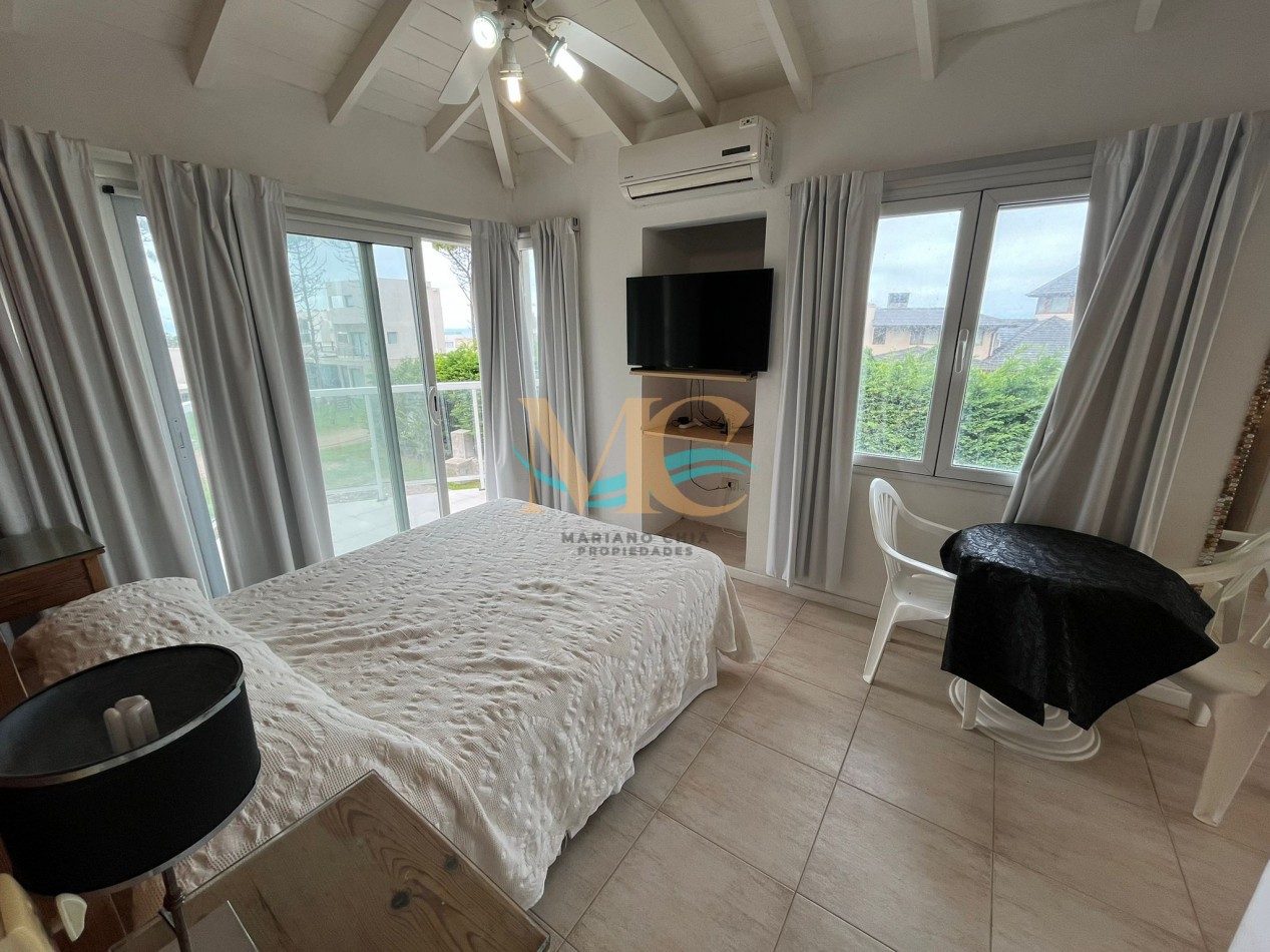 Impecable Casa a la venta en Pinamar Norte