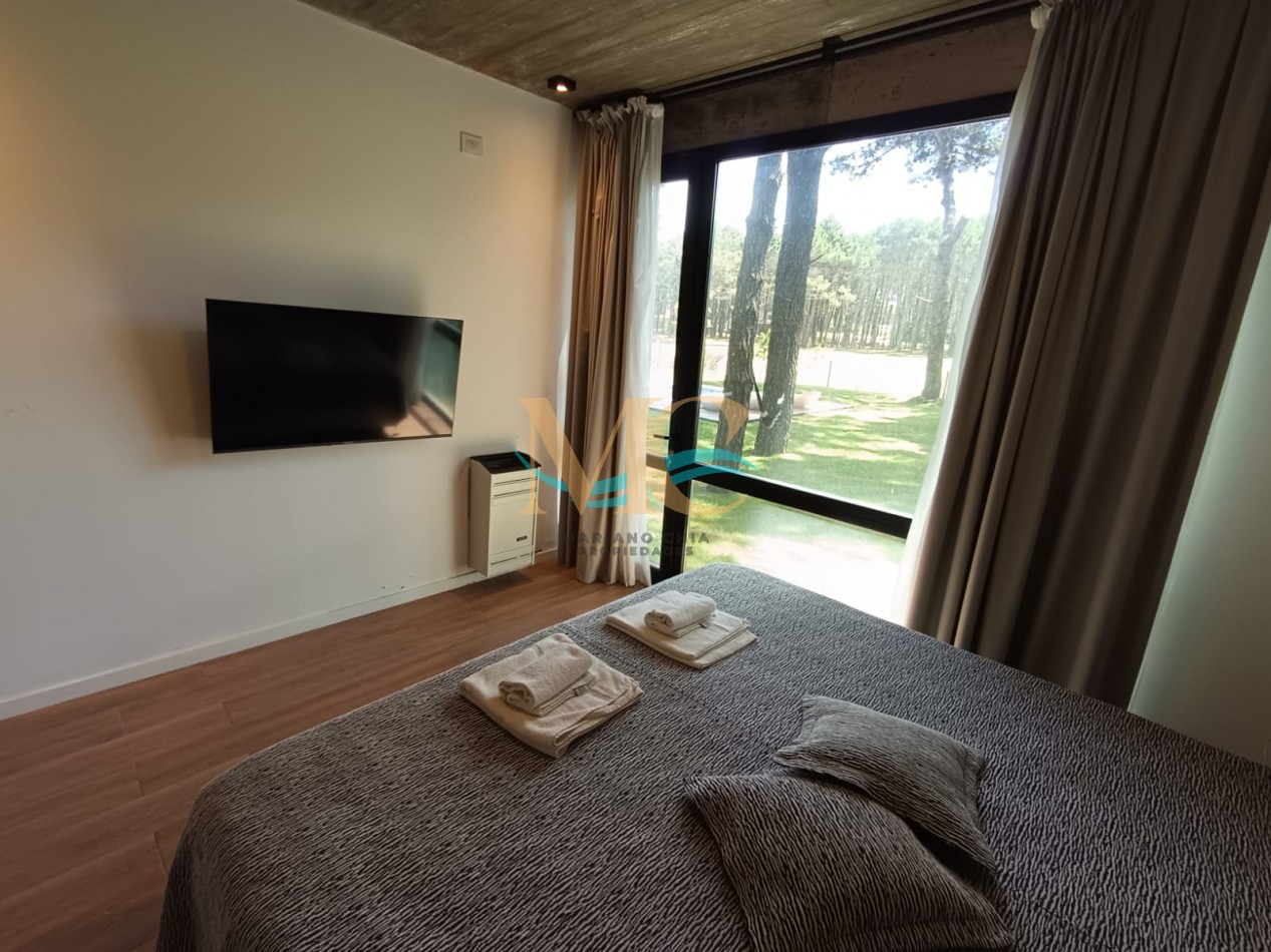 Casa con pileta en Isla del Golf