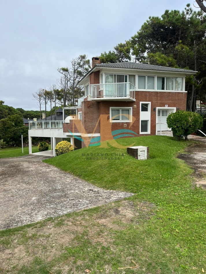 Impecable Casa a la venta en Pinamar Norte