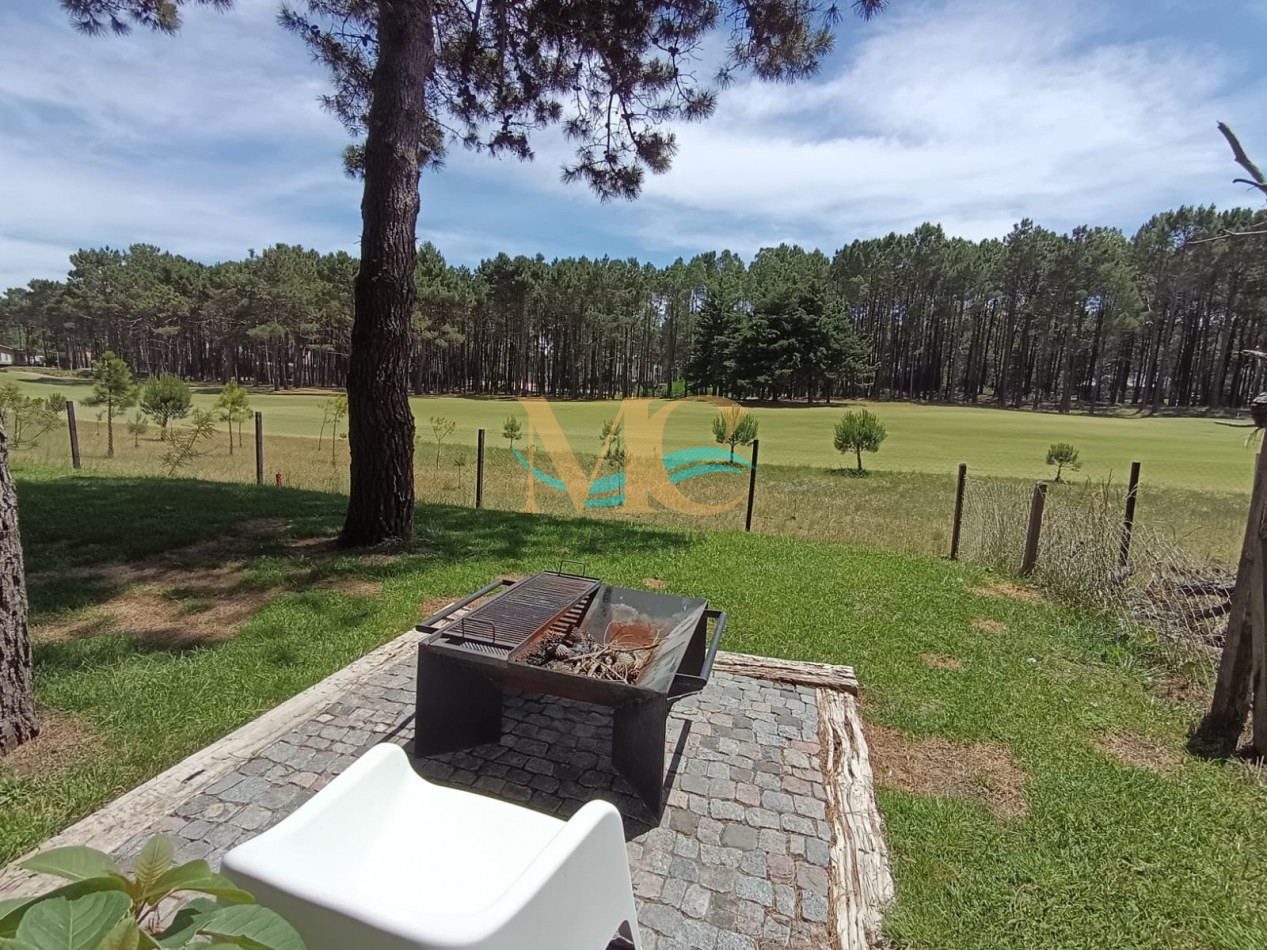 Casa con pileta en Isla del Golf