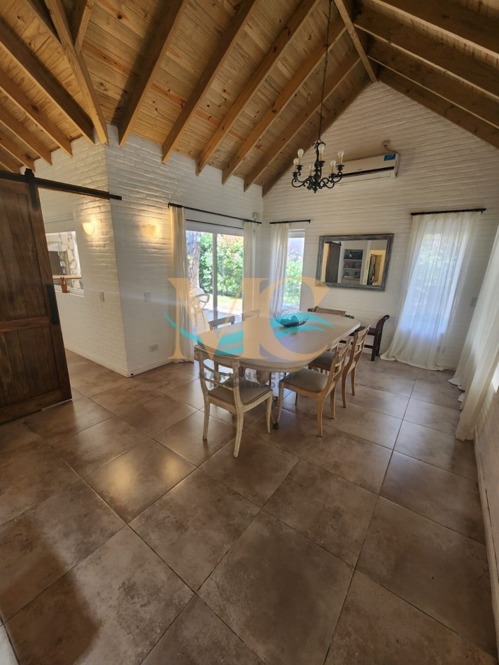 Impecable casa en Valeria del Mar